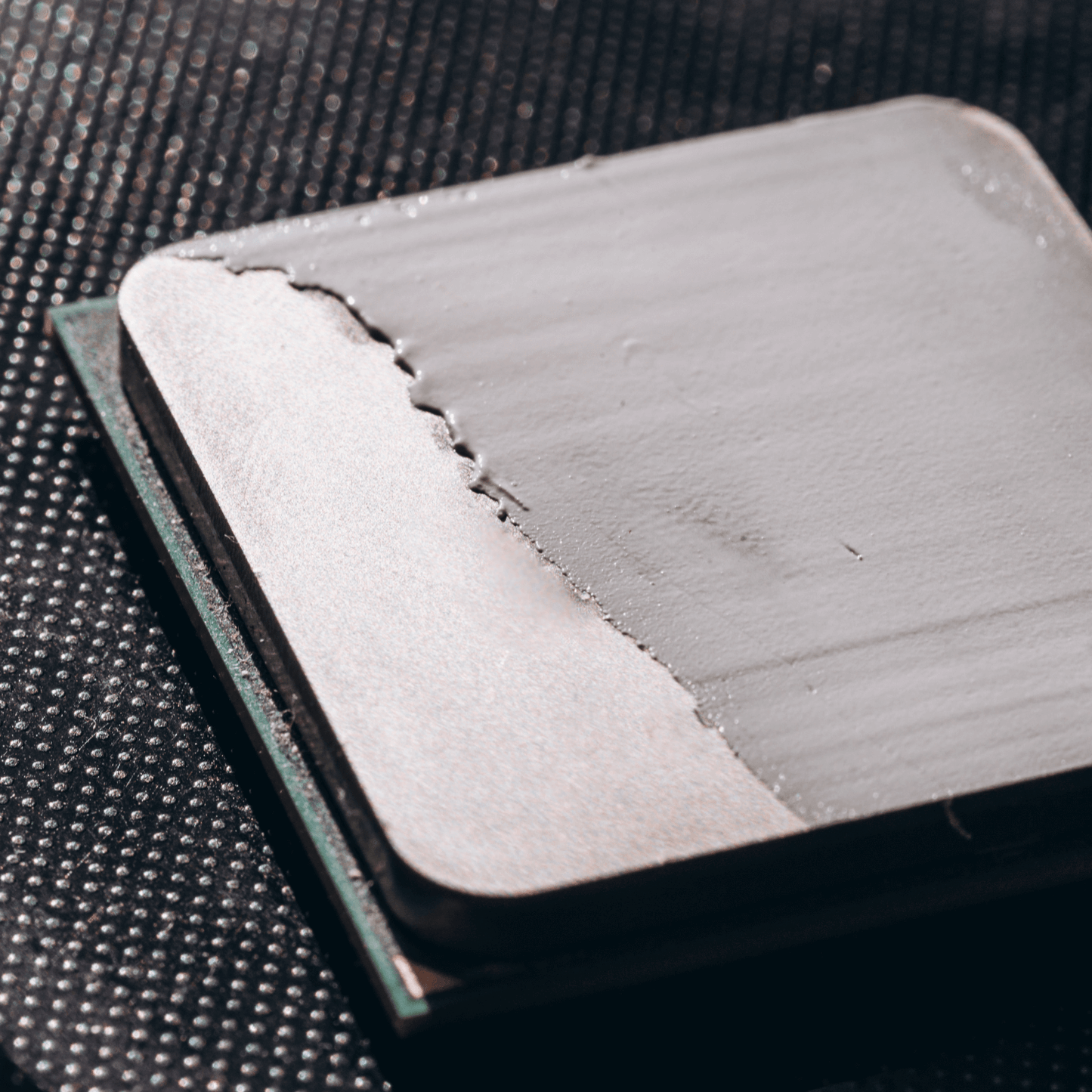 ATOMDOTS® C07  | Thermal Interface Material (Tim) | 6.6 W/m*K | Essencial Series (Non-conductive)